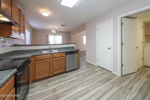 2416 W Chris Oliver Way, Tucson, AZ 85705 - Photo 13