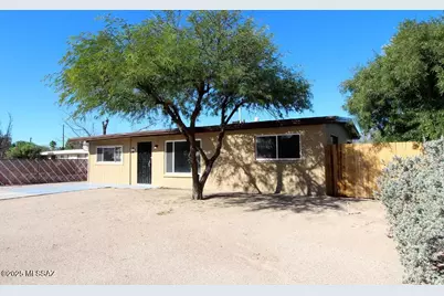 4043 E Deseret Drive, Tucson, AZ 85712 - Photo 1
