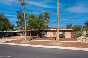 8371 E Vicksburg St, Tucson, AZ 85710 - Photo 1