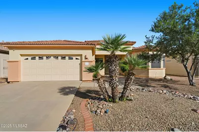 88 N Cedar Crest Drive, Green Valley, AZ 85614 - Photo 1