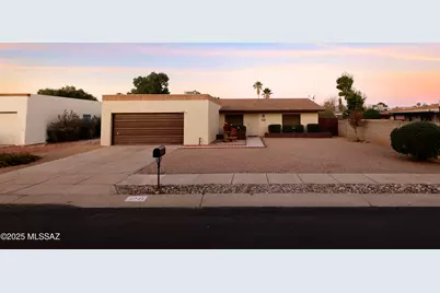 2731 N Dos Hombres Road, Tucson, AZ 85715 - Photo 1