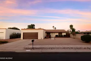 2731 N Dos Hombres Rd, Tucson, AZ 85715 - Photo 1