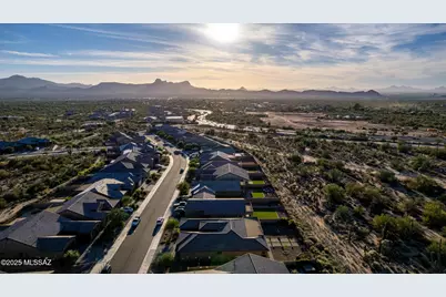 10731 N Cactus Point Drive, Tucson, AZ 85742 - Photo 33