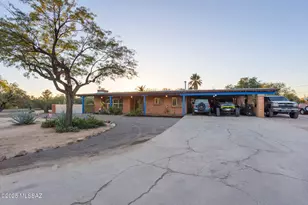 8615 N Hickory Dr, Tucson, AZ 85704 - Photo 1