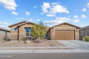 1009 E Silver Ray Dr, Tucson, AZ 85737 - Photo 1