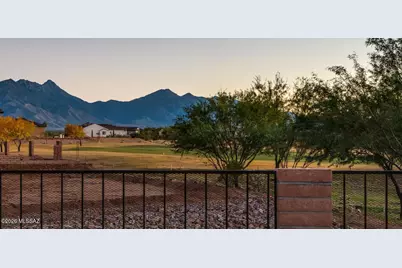2692 E Sorbonne Drive, Green Valley, AZ 85614 - Photo 3