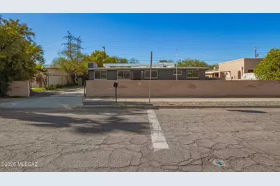 5550 S Canada Drive, Tucson, AZ 85706 - Photo 1