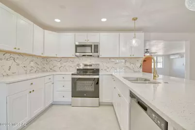 318 W Hatfield Street, Tucson, AZ 85706 - Photo 1