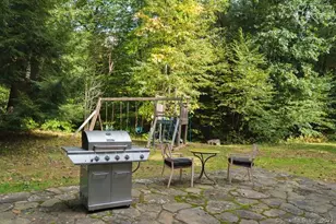 33 Sentry Hill Rd, Roxbury, CT 06783 - Photo 27