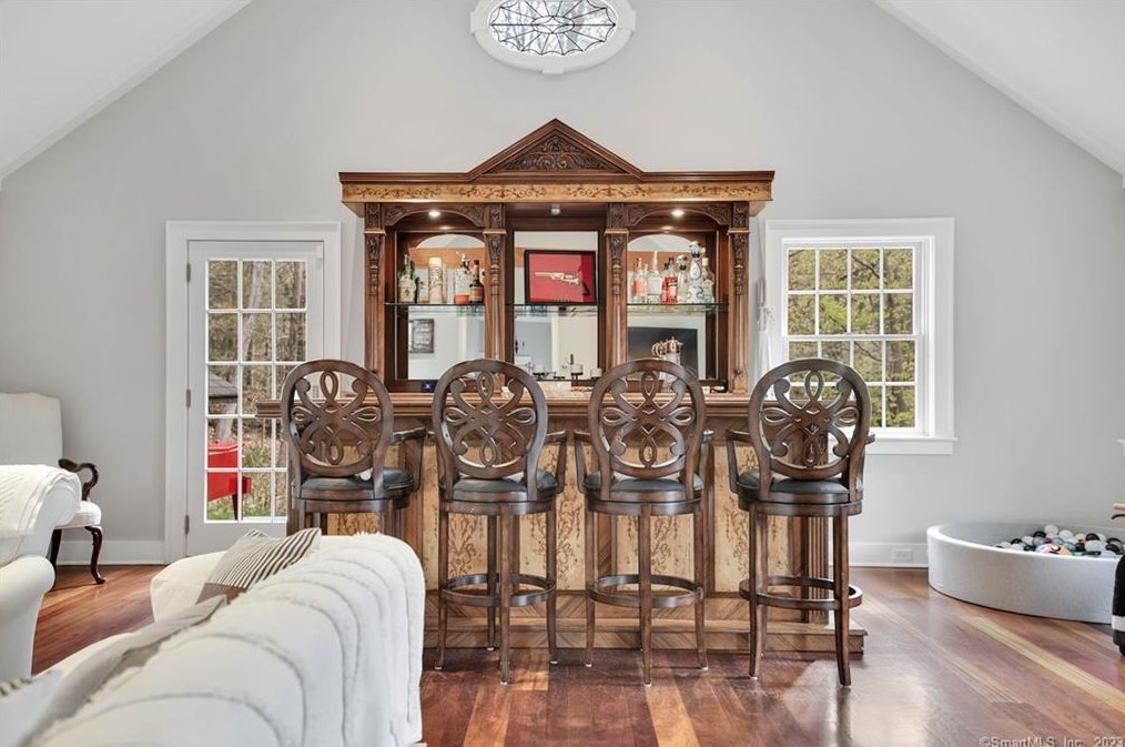 275 Wewaka Brook Rd, Bridgewater CT  06752-1714 exterior