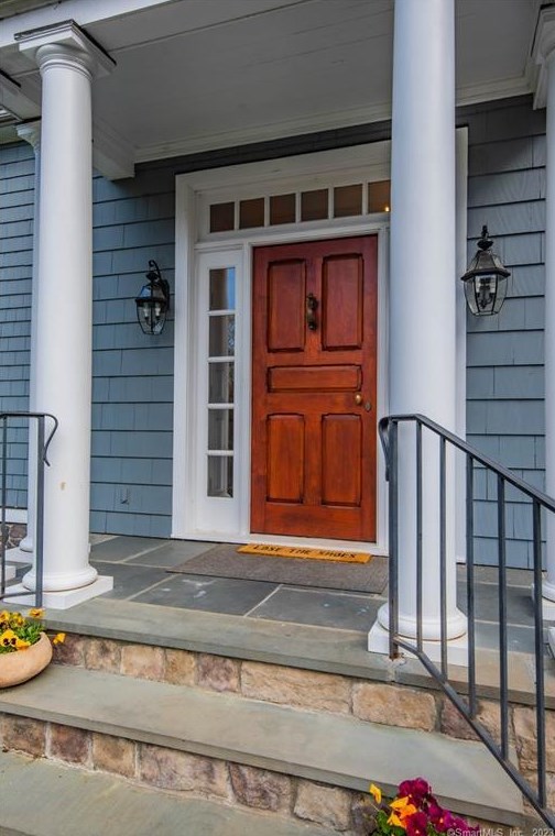 275 Wewaka Brook Rd, Bridgewater CT  06752-1714 exterior