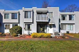 New Haven County, CT Condos & Townhomes For Sale