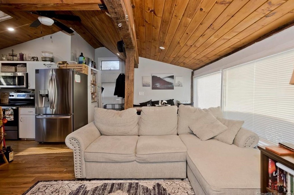 400 Salmon Brook St, Granby CT  06035-1400 exterior
