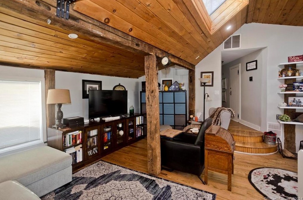 400 Salmon Brook St, Granby CT  06035-1400 exterior