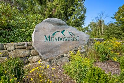 21 Meadowcrest Drive South - Photo 1