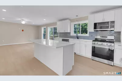 111 Old Ellington Rd, East Windsor, CT 06016 - Photo 5