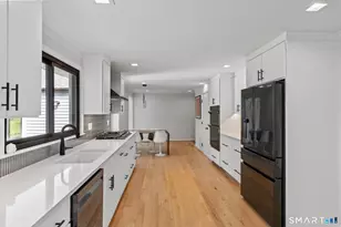 29 Visgrove Ln, West Hartford, CT 06117 - Photo 7