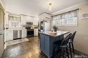 101 Vincent Rd, Bristol, CT 06010 - Photo 13