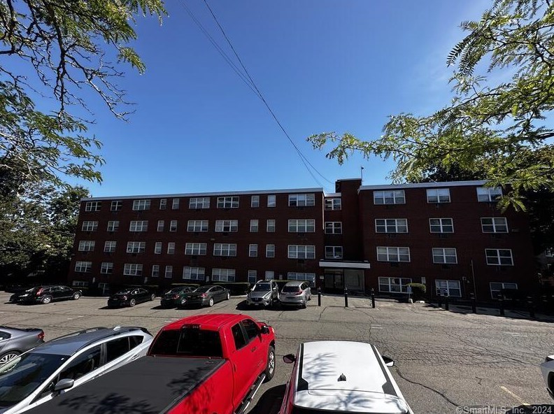 40-2 Prospect Ave, Norwalk CT  06850-3711 exterior