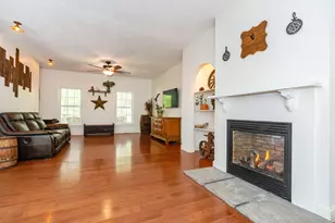 127 Massapeag Rd, Montville, CT 06382 - Photo 11