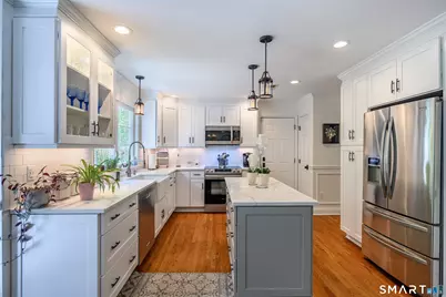 21 Phyllis Lane, Newtown, CT 06470 - Photo 11