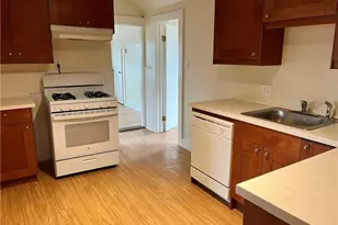 87 Kneen St, Shelton, CT 06484 - Photo 3