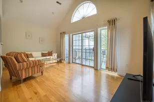 916 Reef Rd, Fairfield, CT 06824 - Photo 11