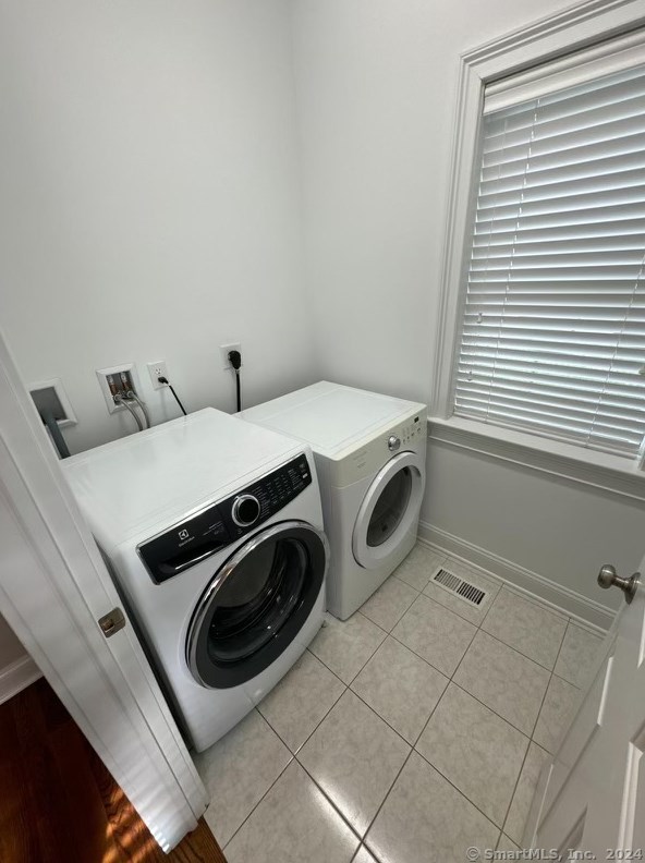 1157 Hope St, Stamford CT  06907-1630 exterior