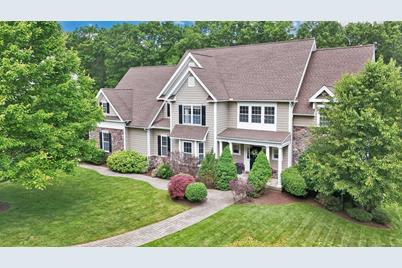 14 Crown Point, Canton, CT 06019 - Photo 1