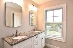 47 Village Crossing, East Lyme, CT 06357 - Photo 7