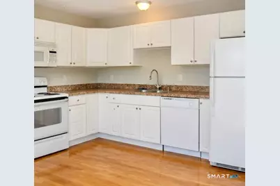 108 Mohican Avenue #6, Waterbury, CT 06708 - Photo 3