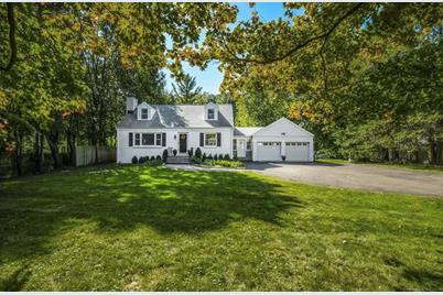 30 Parade Hill Road, New Canaan, CT 06840 - Photo 1