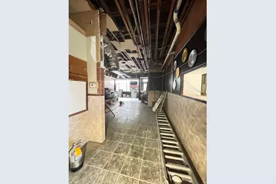 8 Bank Street, New London, CT 06320 - Photo 15