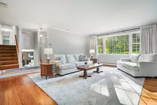 208 Thornridge Dr, Stamford, CT 06903 - Photo 5