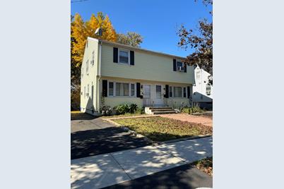 103 Hillcrest Avenue #103, West Hartford, CT 06110 - Photo 1