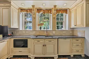 6 Prospect Ct, Hamden, CT 06517 - Photo 9