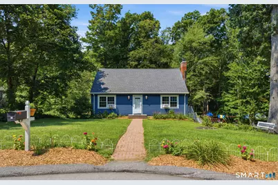21 Sunset Drive, East Hampton, CT 06424 - Photo 1