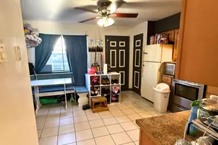 975 Meriden Rd, Waterbury, CT 06705 - Photo 7