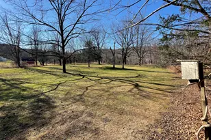 391R Stage Coach Rd, Durham, CT 06422 - Photo 3