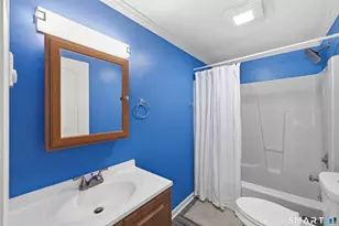 3 Charles St, Enfield, CT 06082 - Photo 25