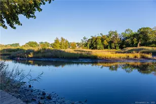 331 Riverside Dr, Fairfield, CT 06824 - Photo 11