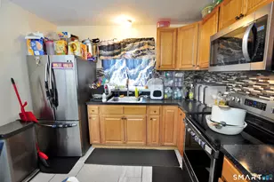 24 Garden St, Meriden, CT 06451 - Photo 7