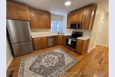 10 Hill Street #1, New Canaan, CT 06840 - Photo 3