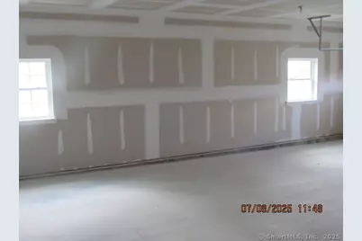 73 Warm Earth Road, Naugatuck, CT 06770 - Photo 9