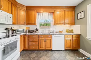 15 Evergreen Dr, Southbury, CT 06488 - Photo 5