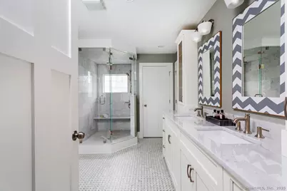 9 Center Road, Greenwich, CT 06870 - Photo 13