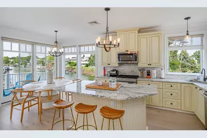 2154 Fairfield Beach Road, Fairfield, CT 06824 - Photo 7