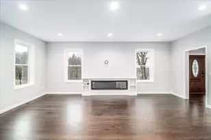 38 Aunt Pattys Ln W, Bethel, CT 06801 - Photo 13