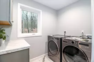 38 Aunt Pattys Ln W, Bethel, CT 06801 - Photo 27