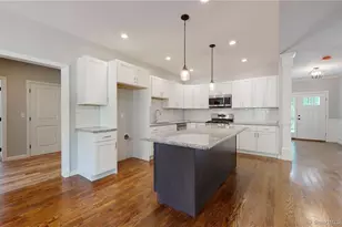 45 Line St, Manchester, CT 06040 - Photo 3